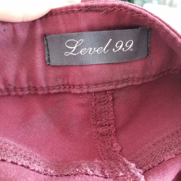 Level 99 Liza Coated Skinny Jeans Vixen Wine Sz 28 - Picture 11 of 12